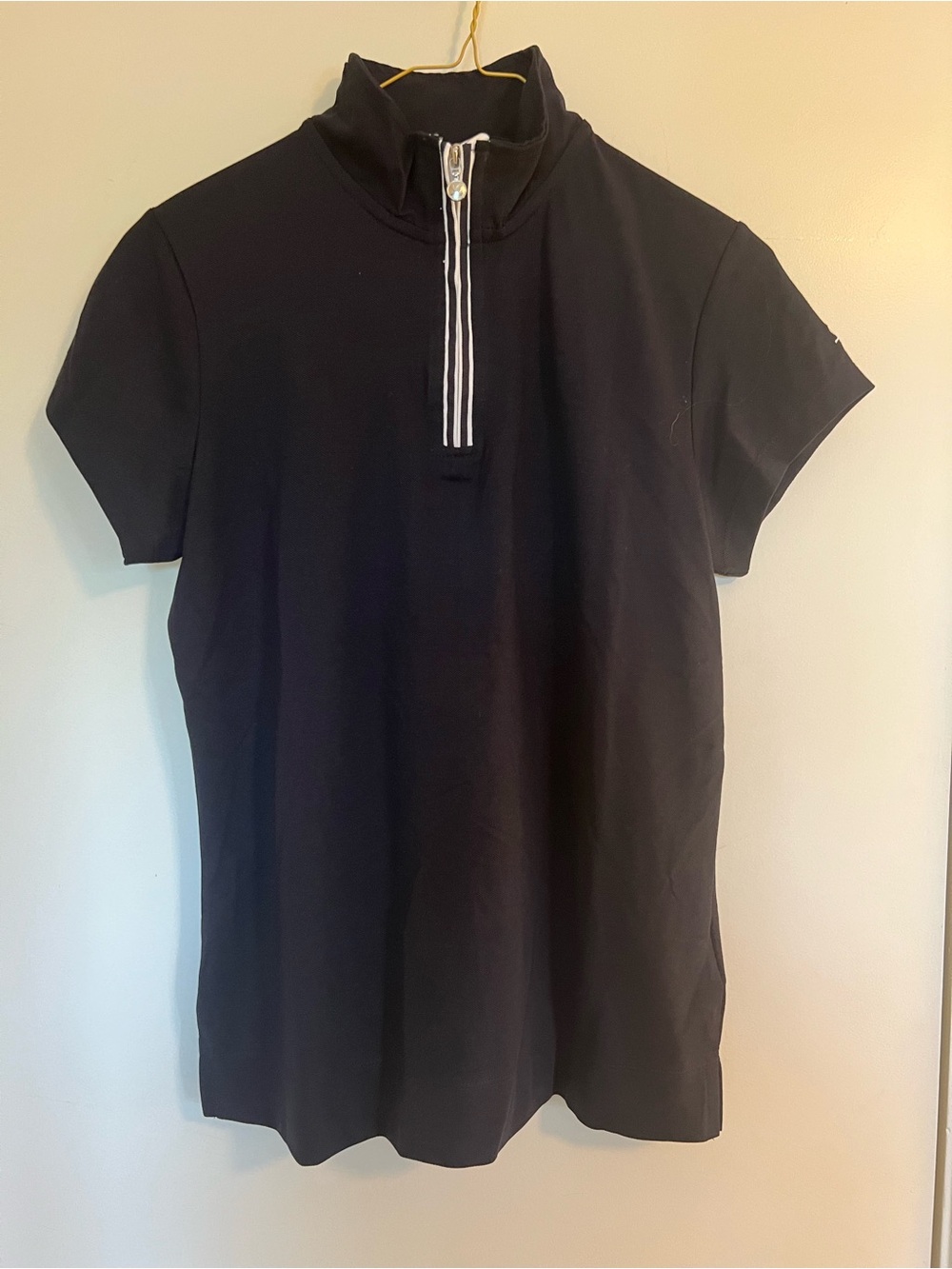 NWT Daily Sports Navy 1/4 Zip S/S Top, Size L